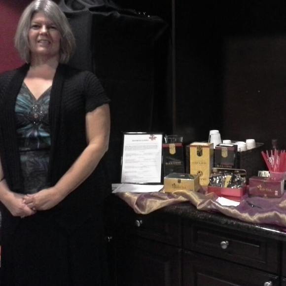 Meet your Posher, Carole - Picture 1 of 1